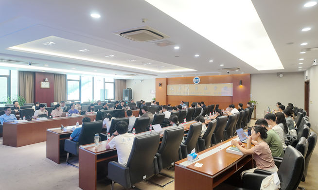 6781a3cf77b844f982afda130928e254.jpg 会场.jpg